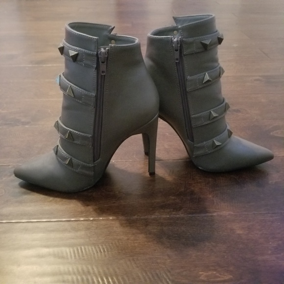 Scene Ankle Boots - Picture 1 of 8